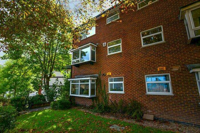 2 Bedroom Apartment To Rent In Including Bills! Bronte Court, Waverley Street, Arboretum, NG7