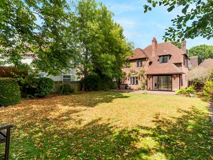 4 Bedroom Detached House To Rent In Middleton Road, Hampstead Garden Suburb, London, NW11