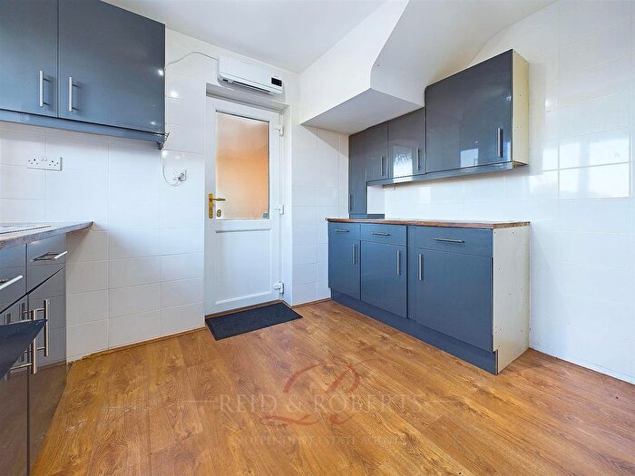 3 Bedroom Detached House For Sale In Woodland Drive, Greenfield, Holywell, CH8