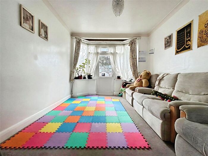 4 Bedroom Terraced House To Rent In Priory Road, Hounslow, Middlesex, TW3