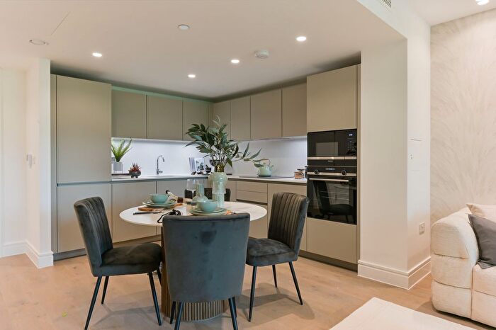 3 Bedroom Town House For Sale In Chiswick Green, Chiswick High Road, W4