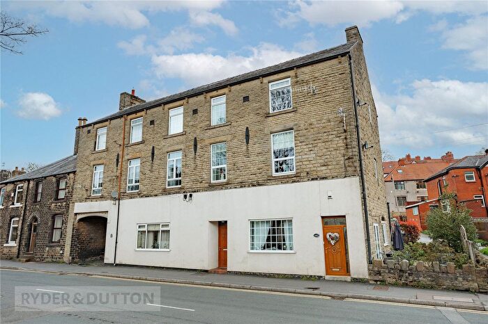 3 Bedroom Flat For Sale In Chew Valley Road, Greenfield, Saddleworth, OL3
