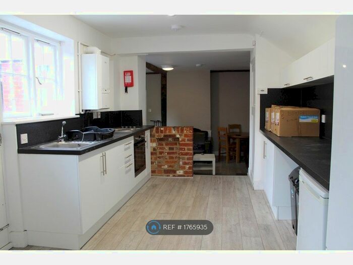 4 Bedroom Terraced House To Rent In St. Dunstans Street, Canterbury, CT2