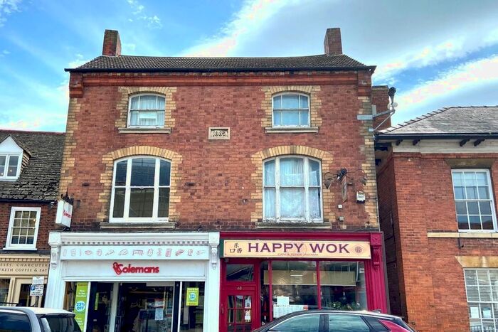 2 Bedroom Flat To Rent In High Street, Oakham, LE15