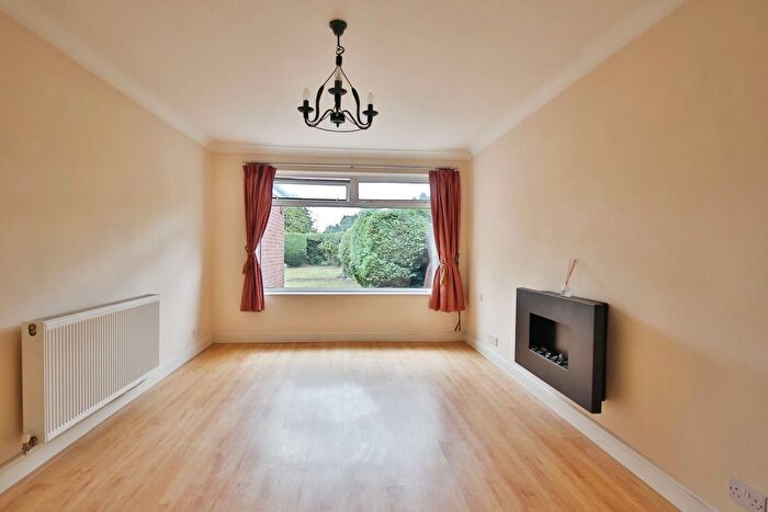 2 Bedroom Semi-Detached Bungalow For Sale In Borrowdale, Hull, HU7