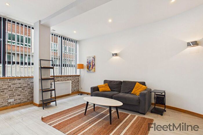1 Bedroom Flat For Sale In Millennium Apartments, Newhall Street, Birmingham, B3