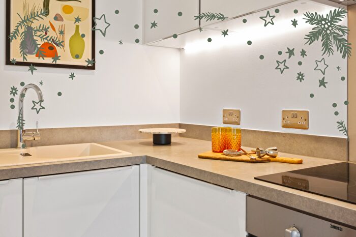 1 Bedroom Flat To Rent In The Kell, Gillingham Gate Road, Gillingham, ME4