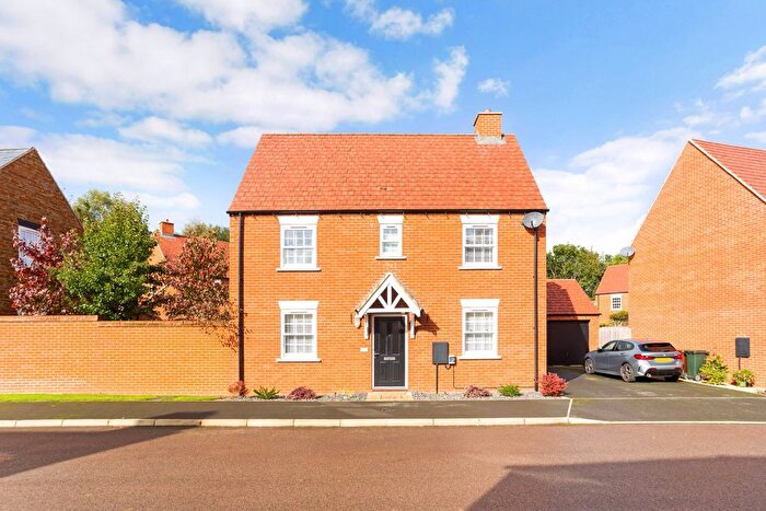 3 Bedroom Detached House For Sale In Daedas View, Deddington, OX15