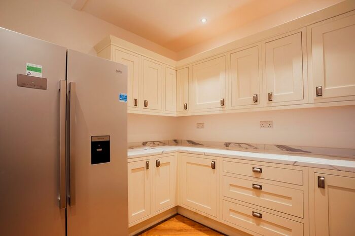 6 Bedroom Flat To Rent In Victoria Street, Loughborough LE11