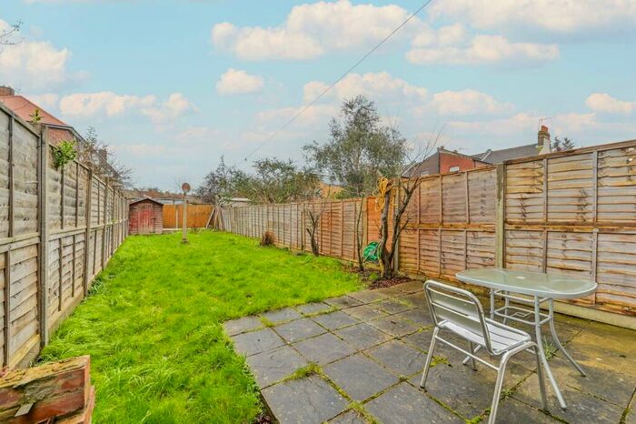 4 Bedroom Terraced House To Rent In Granville Road, London, , Wood Green, London, N22