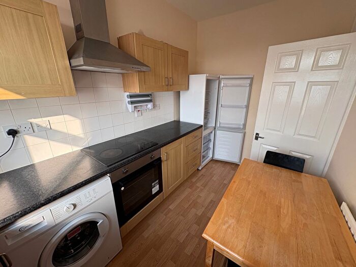 2 Bedroom Flat To Rent In Shenley Road, Borehamwood, WD6