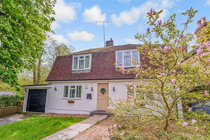 4 Bedroom Detached House For Sale In London Road, Farningham, Kent, DA4