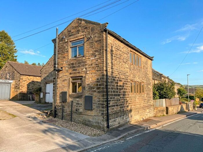 2 Bedroom Cottage For Sale In Town End Road, Holmfirth, HD9