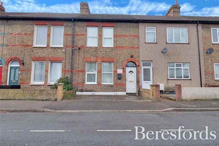 3 Bedroom Terraced House For Sale In Kyme Road, Hornchurch, RM11