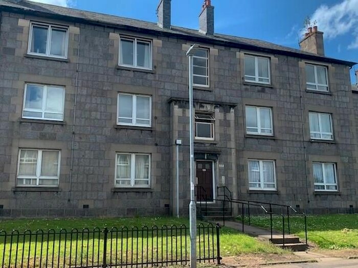 2 Bedroom Flat To Rent In Glenbervie Road, Torry, AB11