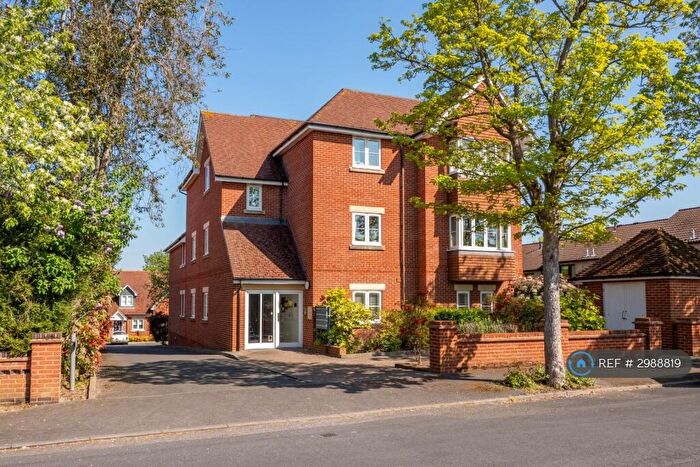 2 Bedroom Flat To Rent In Tegan Court, Sutton, SM2