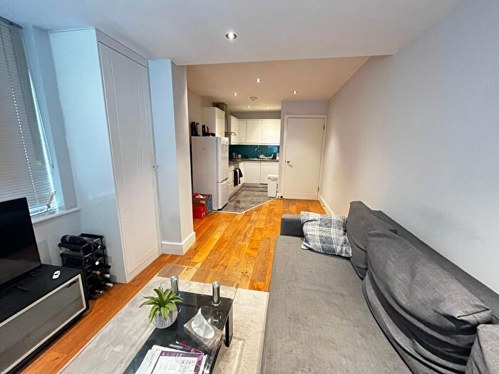 1 Bedroom Flat For Sale In - London Street, Town Centre, Basingstoke, RG21