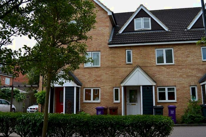 4 Bedroom Terraced House To Rent In Barnack Grove, Royston, SG8