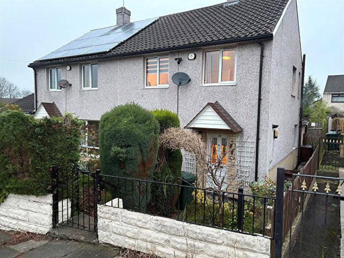 3 Bedroom Semi-Detached House For Sale In St. Marys Crescent, Wyke, Bradford, BD12