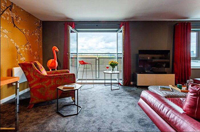 2 Bedroom Apartment For Sale In Ouseburn Wharf, Quayside, Newcastle Upon Tyne, NE6