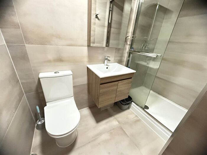 1 Bedroom Flat To Rent In Lombard Street, West Bromwich, B70