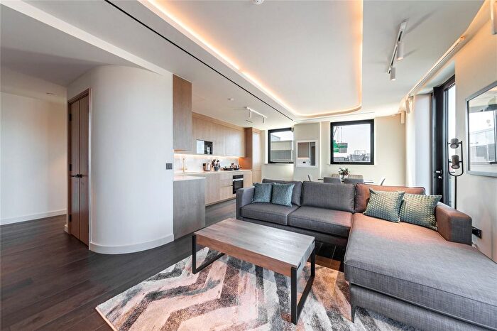3 Bedroom Flat To Rent In Fareham Street, London, W1F