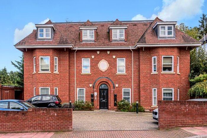 2 Bedroom Flat To Rent In Ashmere Avenue, Beckenham BR3