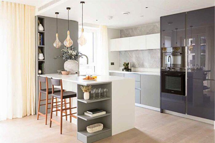 1 Bedroom Flat To Rent In Westmont Apartments, Fountain Park Way, W12