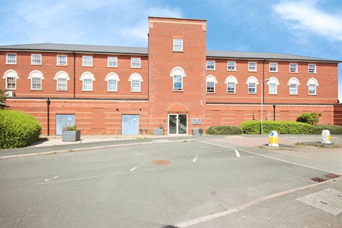 1 Bedroom Flat For Sale In Alder Meadow, Warwick, CV34