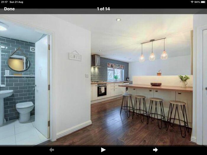 2 Bedroom Flat To Rent In Holtdale View, Leeds, LS16