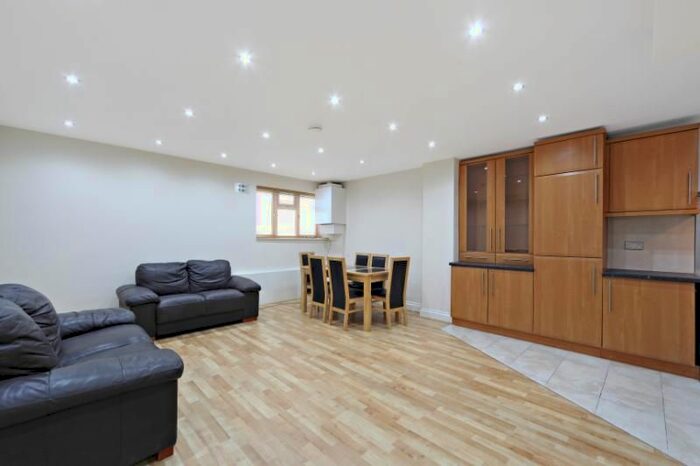 1 Bedroom Flat To Rent In Westbourne Park Road, Notting Hill, London, W2