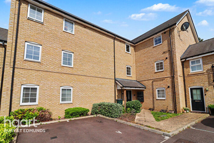 1 Bedroom Flat For Sale In Tudor Road, Bury St Edmunds, IP32