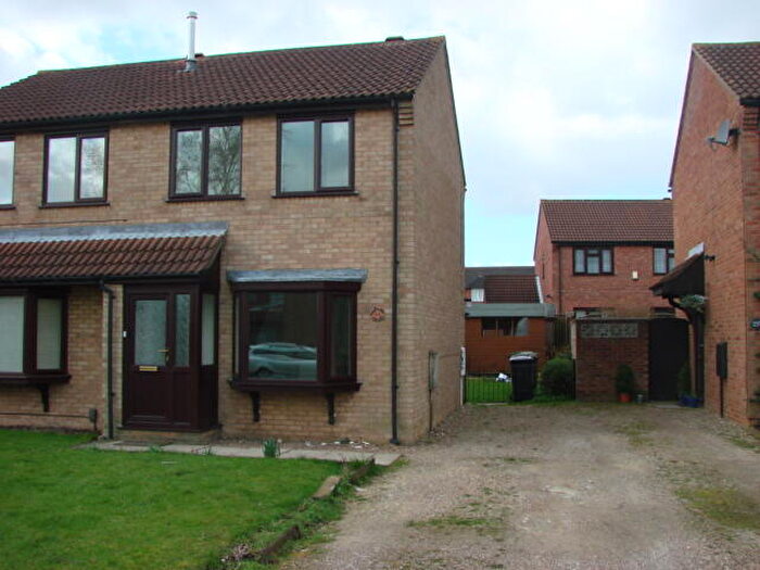 2 Bedroom Semi Detached House To Rent In Thurlow Court, Lincoln, LN2