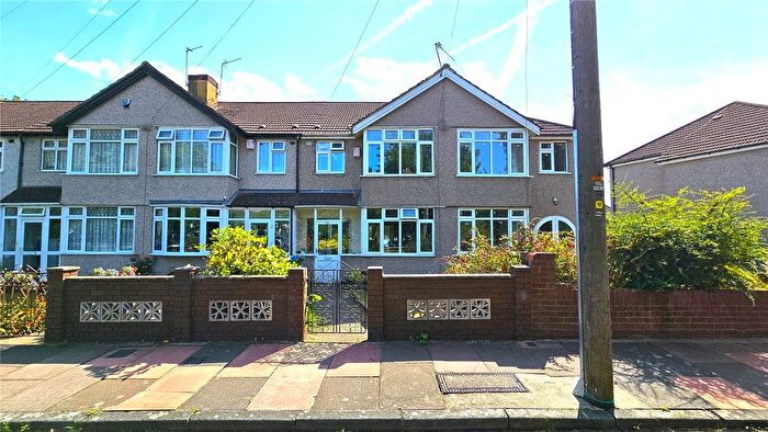 3 Bedroom Terraced House To Rent In Brookend Road, Sidcup, Kent, DA15