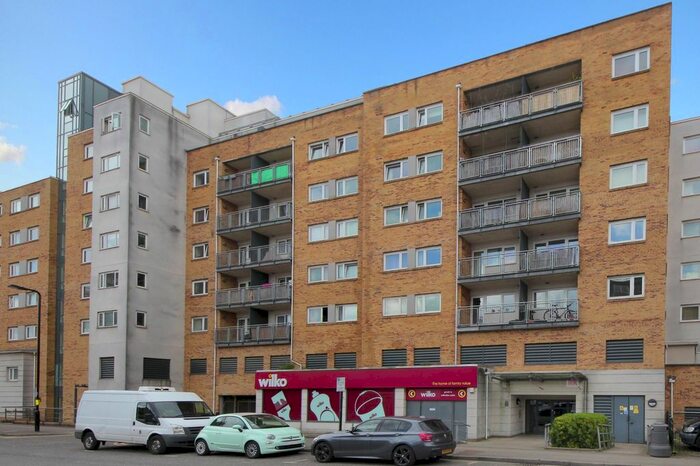 1 Bedroom Flat To Rent In Singapore Road, London, W13