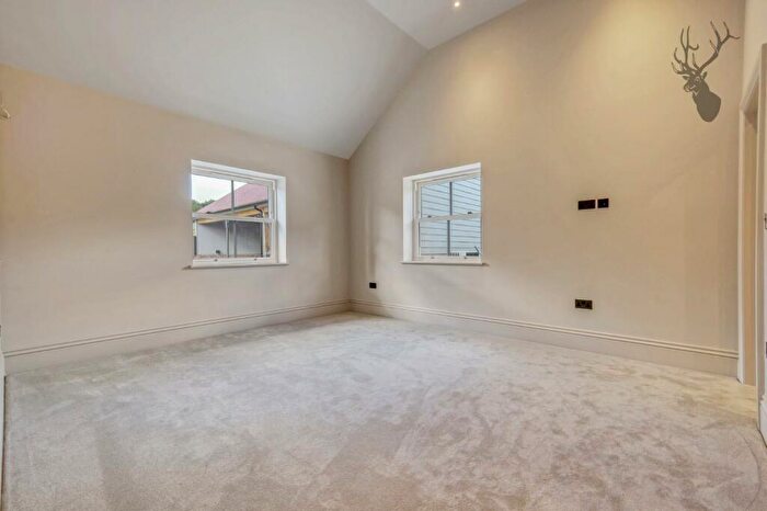 3 Bedroom Detached Bungalow For Sale In Colmar Mews, Weald Park Way, CM14