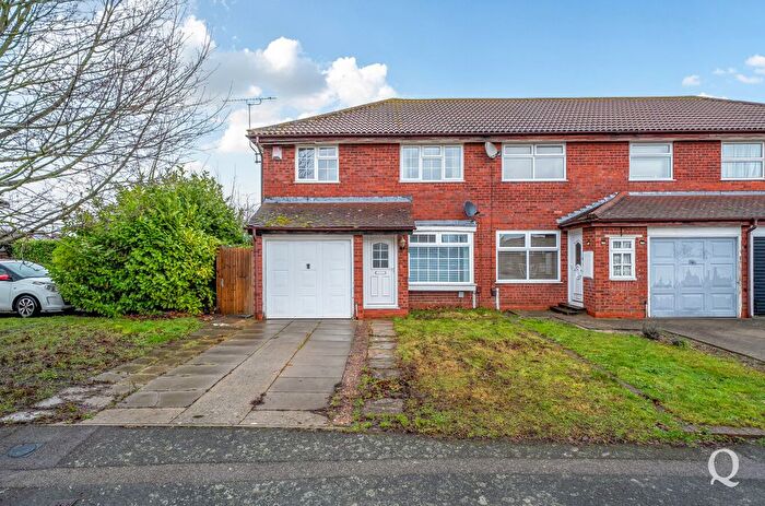 3 Bedroom End Terrace House For Sale In Puttney Drive, Kemsley, Sittingbourne, Kent, ME10