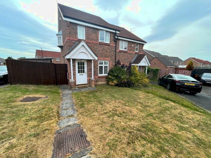 2 Bedroom Terraced House To Rent In Baugh Close, Washington, NE37