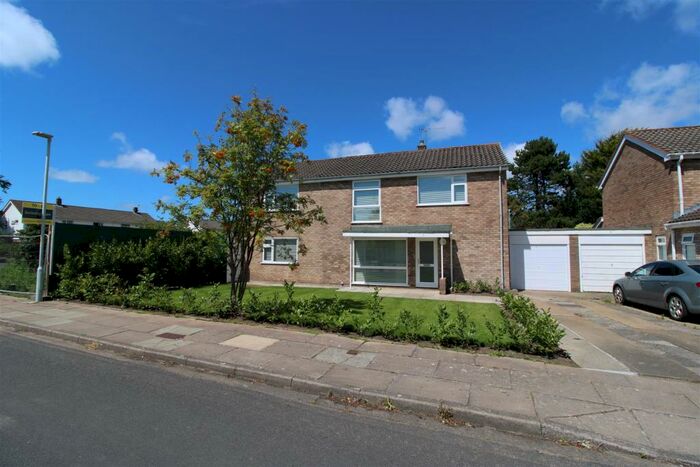 4 Bedroom House To Rent In Oakfield Drive, Formby, Liverpool, L37