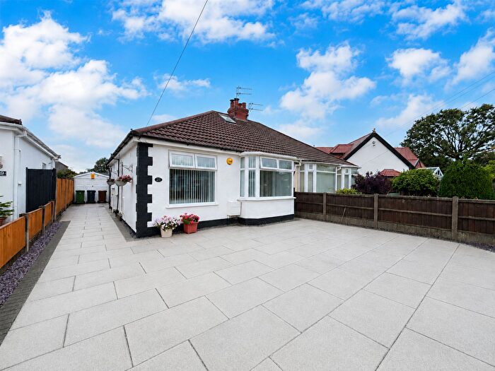 2 Bedroom Semi-Detached Bungalow For Sale In Sandhurst Way, Liverpool, L31