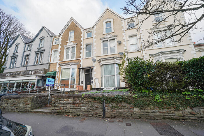 2 Bedroom Flat For Sale In Walter Road, Swansea, SA1