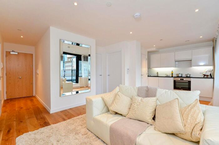 2 Bedroom Flat To Rent In Scarbrook Road, Croydon, CR0