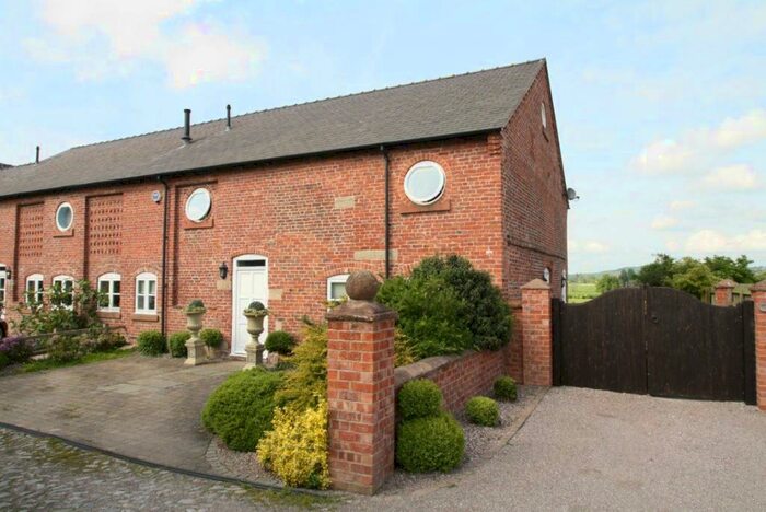 5 Bedroom Barn Conversion To Rent In Duddon Road, Duddon, CW6