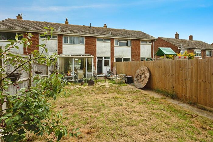 2 Bedroom Terraced House For Sale In Hythe Crescent, Seaford, BN25