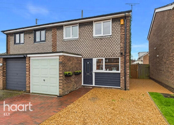 3 Bedroom Semi-Detached House For Sale In Guntons Close, Soham, CB7