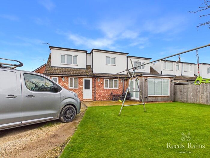 4 Bedroom Link Detached House For Sale In Maulson Drive, Bilton, Hull, East Yorkshire, HU11