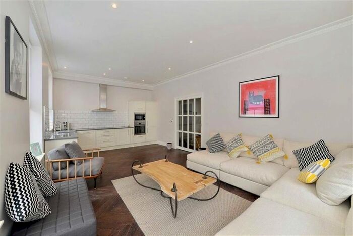 1 Bedroom Flat To Rent In Charlotte Street, London, W1T