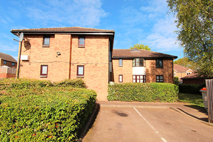 1 Bedroom Apartment For Sale In Jacobs Close, Potton, Sandy, SG19