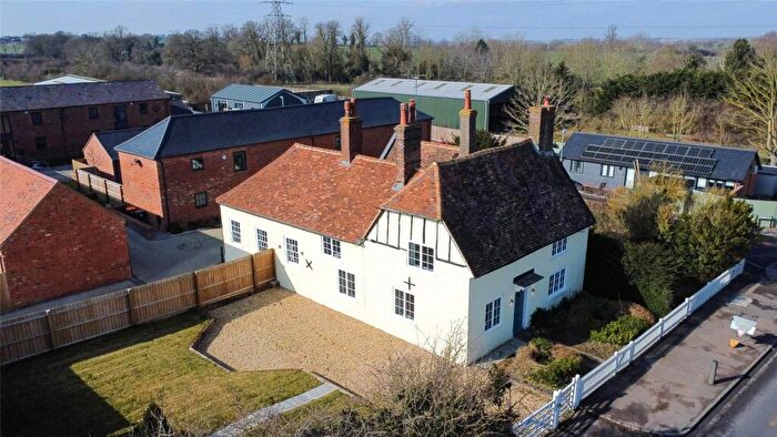4 Bedroom Detached House For Sale In Watling Street, Hockliffe, Bedfordshire, LU7