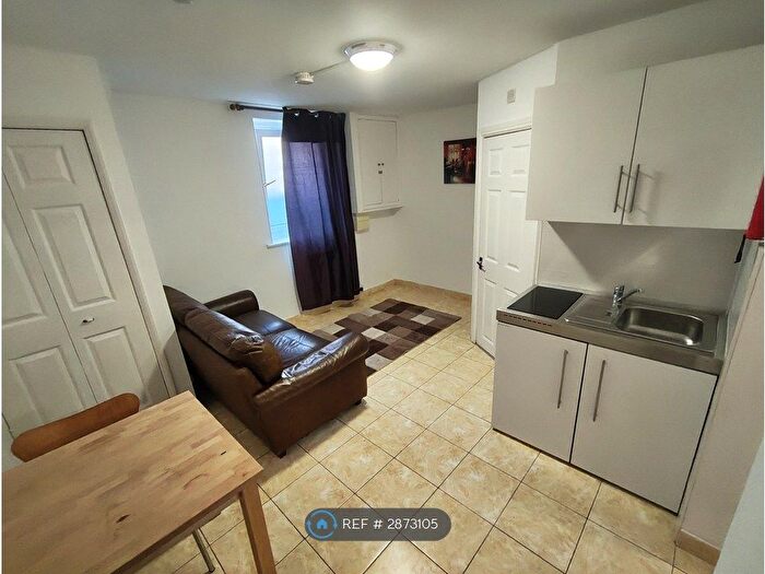 Studio To Rent In Princess Street, Luton, LU1